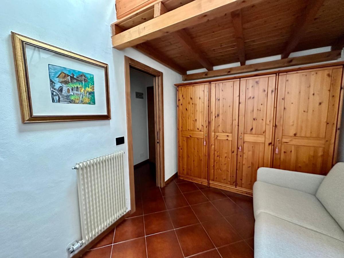 Ferienwohnung Mansarda Con Vista Giustino Exterior foto